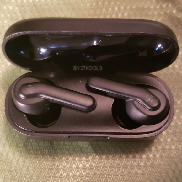 Boltune Noise Cancelling Wireless Earbuds.